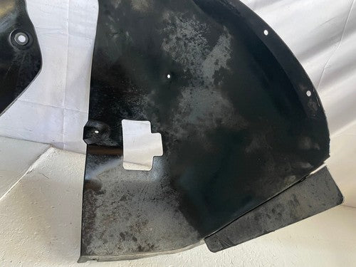 Load image into Gallery viewer, 2020-2025 KIA TELLURIDE FRONT RIGHT PASSENGER SIDE INNER FENDER LINER # 107139