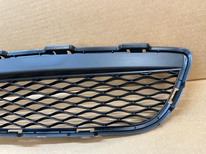 Load image into Gallery viewer, ⭐⭐ FOR 16-20 INFINITI QX60 FRONT BUMPER FACE BAR STEP PAD LOWER GRILLE MOLDING⭐⭐