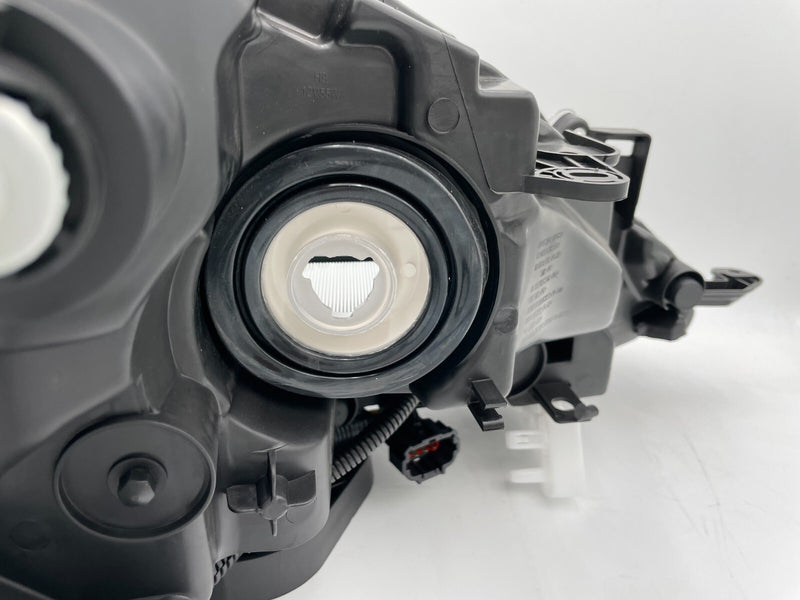 Load image into Gallery viewer, FOR 16-19 NISSAN SENTRA LEFT DRIVER SIDE HALOGEN HEADLIGHT HEADLAMP