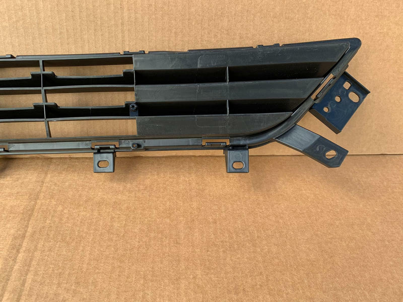 Load image into Gallery viewer, ⭐⭐ FOR 2018 INFINITI Q50 FRONT BUMPER LOWER GRILLE 3.0L ⭐⭐