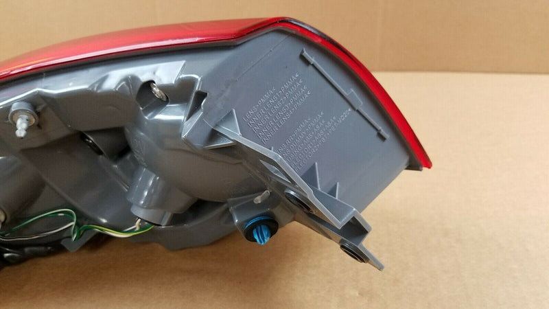 Load image into Gallery viewer, ⭐ FOR 2014-2017 INFINITI Q50 REAR LEFT & RIGHT SIDE OUTER TAIL LIGHT LAMP PAIR ⭐