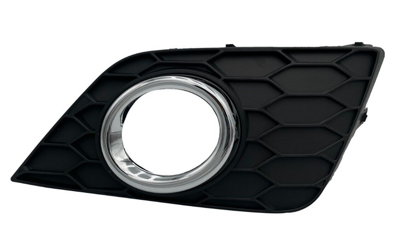 Load image into Gallery viewer, ⭐FOR 2016-2019 NISSAN SENTRA RIGHT PASSENGER SIDE FOG LIGHT LAMP BEZEL W/CHROME⭐