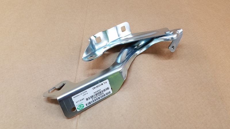 Load image into Gallery viewer, FOR 2012-2019 NISSAN VERSA SEDAN RIGHT PASSENGER SIDE HOOD HINGE