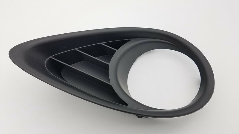Load image into Gallery viewer, FOR INFINITI FX35 FX50 RIGHT PASSENGER SIDE FOG LIGHT LAMP BEZEL COVER TRIM