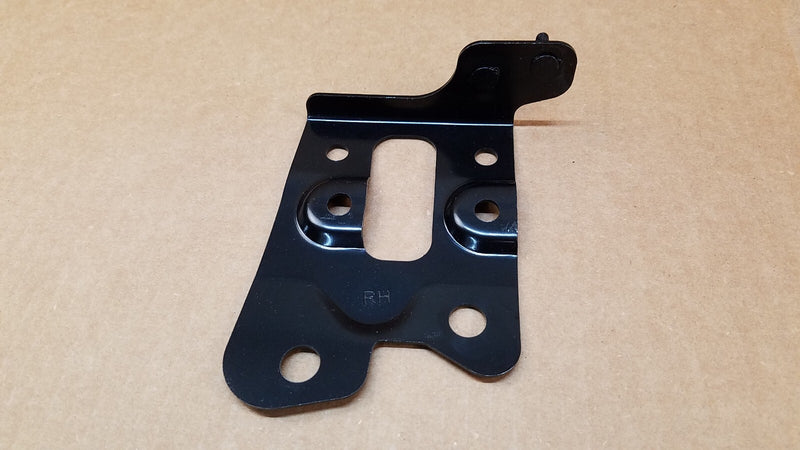 Load image into Gallery viewer, ⭐ FOR 14-20 INFINITI Q50 Q60 RIGHT PASSENGER SIDE HOOD LATCH LOCK MOUNT BRACKET⭐