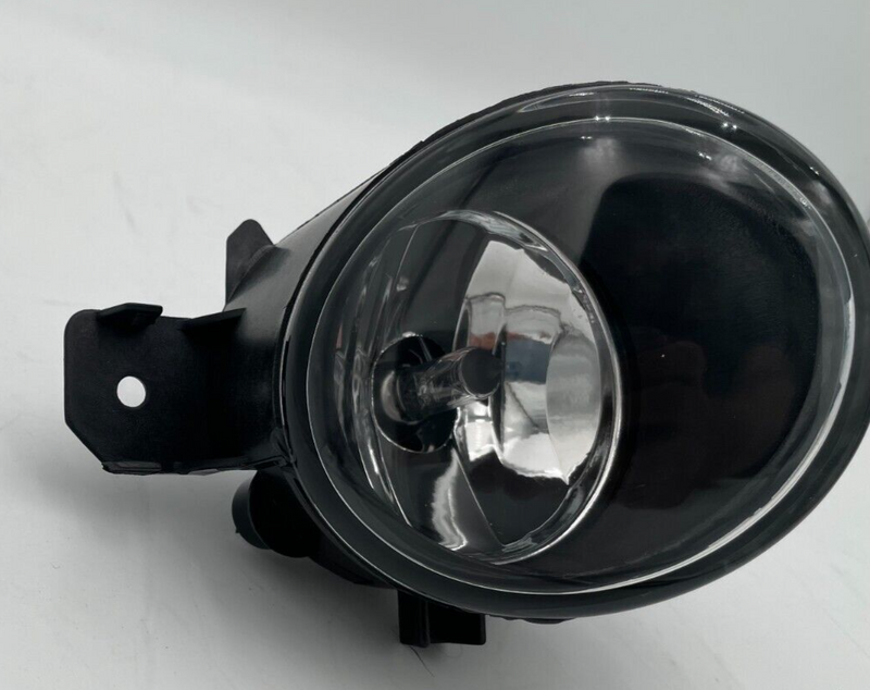 Load image into Gallery viewer, ⭐⭐ FOR 2004-2019 ALTIMA VERSA, JX35 G37 RIGHT PASSENGER BUMPER FOG LIGHT LAMP ⭐⭐