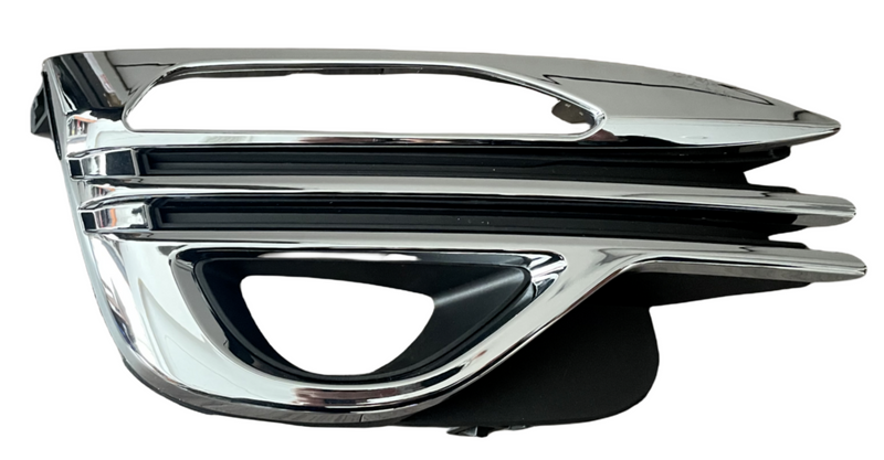 Load image into Gallery viewer, ⭐ FOR 2015-2019 INFINITI Q70 Q70L RIGHT SIDE FOG LIGHT LAMP BEZEL COVER CHROME ⭐