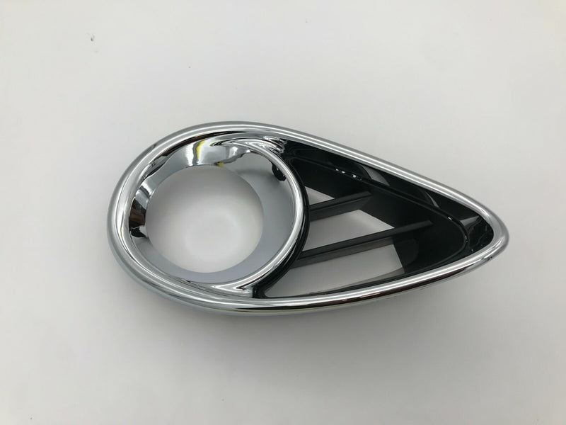Load image into Gallery viewer, ⭐ FOR INFINITI FX35 QX70 LEFT DRIVER SIDE FOG LIGHT LAMP BEZEL W/ CHROME MOLDING