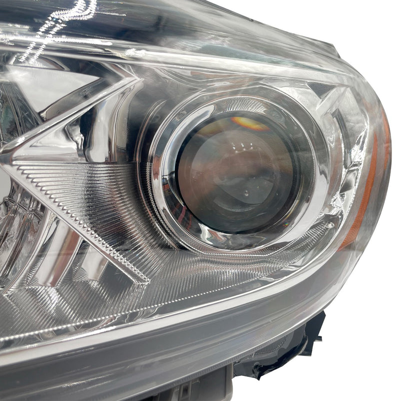 Load image into Gallery viewer, ⭐⭐ FOR 2016 - 2018 NISSAN ALTIMA LEFT DRIVER SIDE HALOGEN HEADLIGHT HEADLAMP ⭐⭐