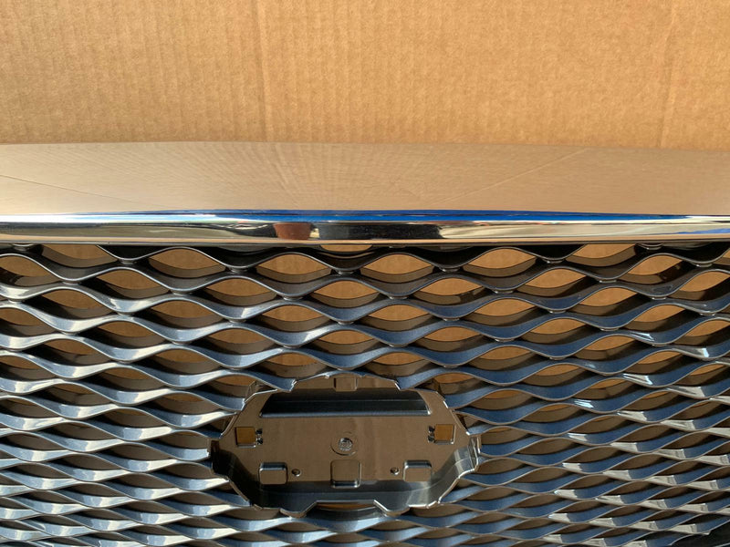 Load image into Gallery viewer, FOR 2015 - 2019 INFINITI Q70 Q70L FRONT BUMPER UPPER GRILLE W/ CAMERA OPTION