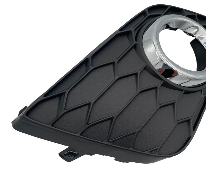 Load image into Gallery viewer, FOR 2016-2019 NISSAN SENTRA LEFT DRIVER FOG LIGHT LAMP BEZEL TRIM COVER W/CHROME