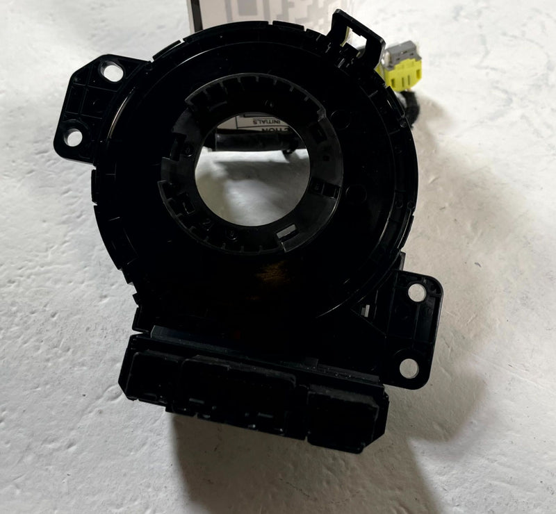 Load image into Gallery viewer, 2023 - 2025 HONDA ACCORD FRONT LEFT STEERING WHEEL COLUMN CLOCK SPRING # 116819