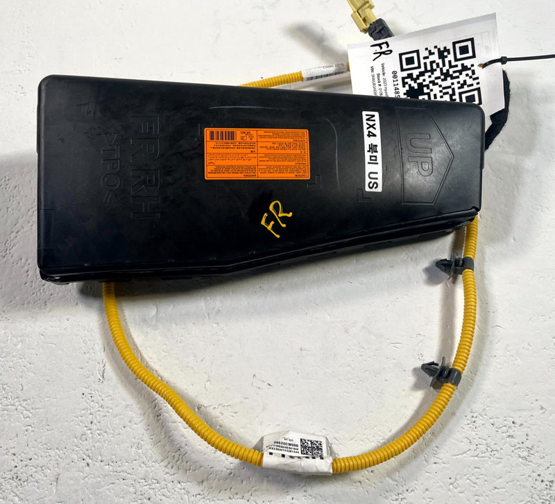 Load image into Gallery viewer, 2022-2026 HYUNDAI TUCSON FRONT RIGHT PASSENGER SIDE SEAT AIR BAG AIRBAG # 114853