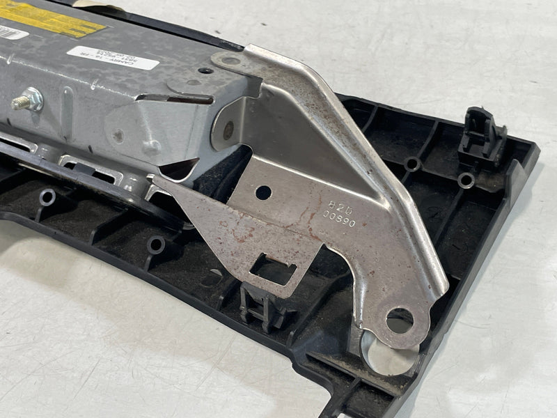 Load image into Gallery viewer, 2015-2017 TOYOTA CAMRY FRONT RIGHT PASSENGER SIDE KNEE AIRBAG AIR BAG # 95214
