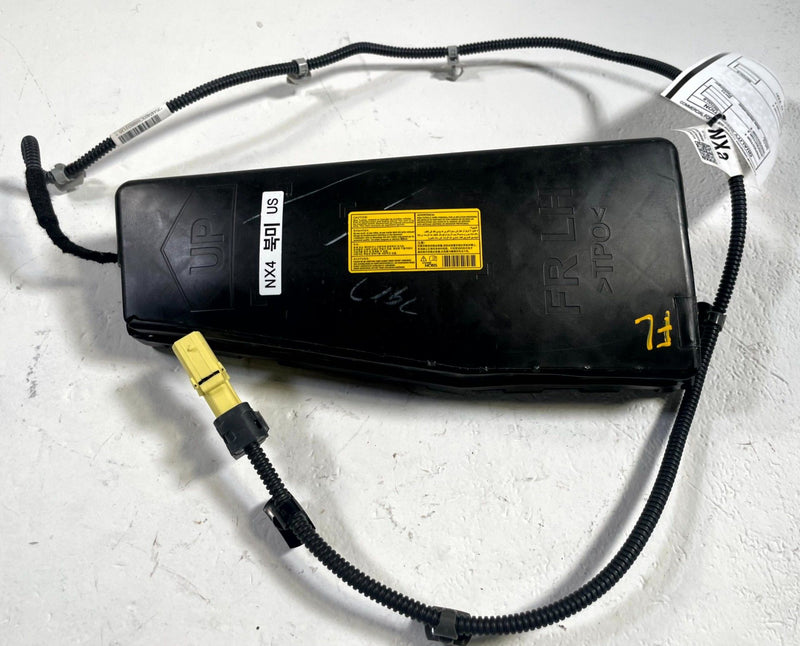 Load image into Gallery viewer, 2022 - 2025 HYUNDAI TUCSON FRONT LEFT DRIVER SIDE SEAT AIRBAG AIR BAG # 115221