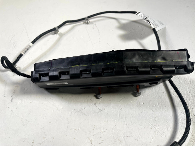 Load image into Gallery viewer, 2022 - 2025 HYUNDAI TUCSON FRONT LEFT DRIVER SIDE SEAT AIRBAG AIR BAG # 115221