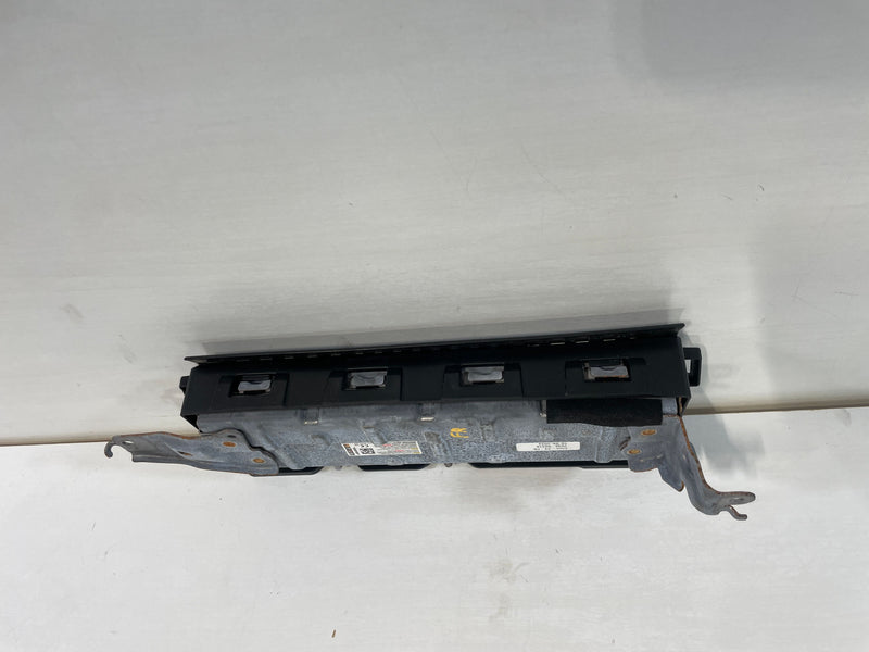 Load image into Gallery viewer, 2022 - 2024 HONDA CIVIC FRONT RIGHT PASSENGER SIDE KNEE AIRBAG AIR BAG # 90318