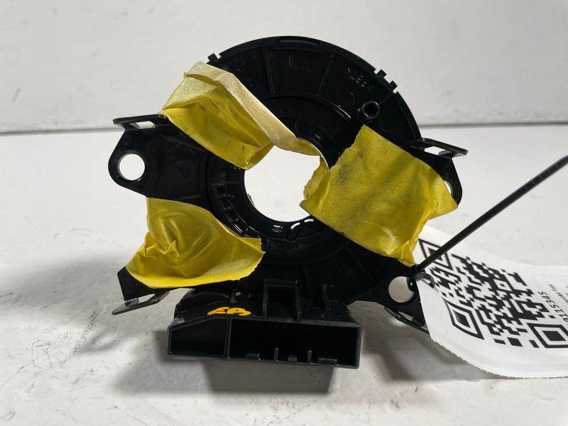 Load image into Gallery viewer, 2024-2026 CHEVROLET TRAX FRONT LEFT SIDE STEERING WHEEL CLOCK SPRING # 115345