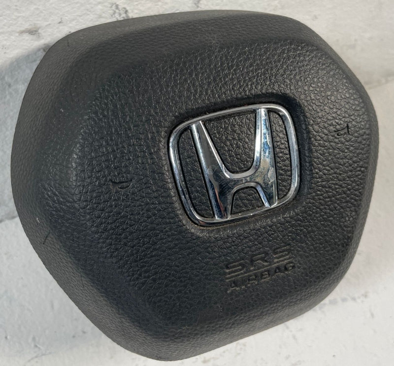 Load image into Gallery viewer, 2023-2025 HONDA PILOT LEFT DRIVER STEERING WHEEL AIRBAG 77800-T90-A811-M1 109676