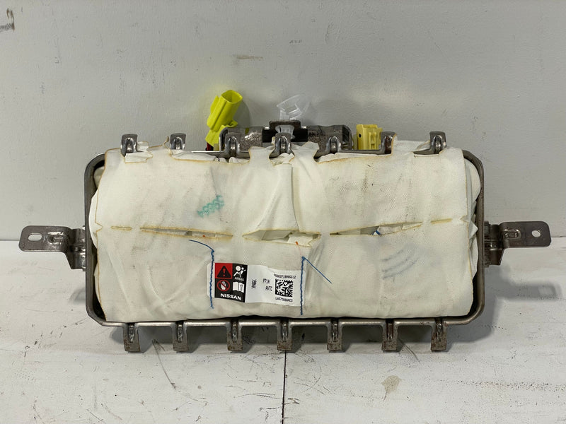 Load image into Gallery viewer, 2019-2020 INFINITI QX50 RIGHT SIDE DASHBOARD AIR BAG MODULE UNIT ASSEMBLY # 81184