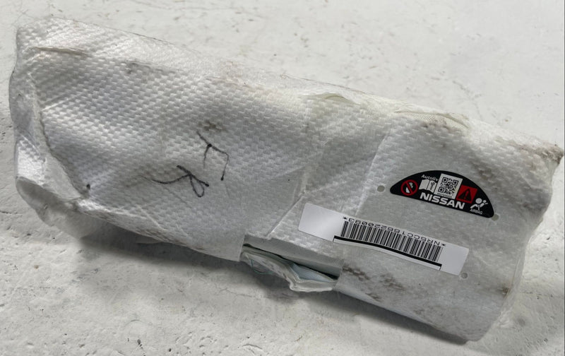 Load image into Gallery viewer, 2017 - 2022 INFINITI Q60 FRONT RIGHT PASSENGER SIDE SEAT AIRBAG AIR BAG # 112473
