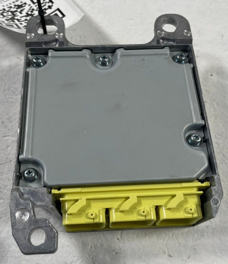 Load image into Gallery viewer, 2023 - 2025 TOYOTA TUNDRA SRS AIRBAG AIR BAG CONTROL MODULE SENSOR UNIT # 108371