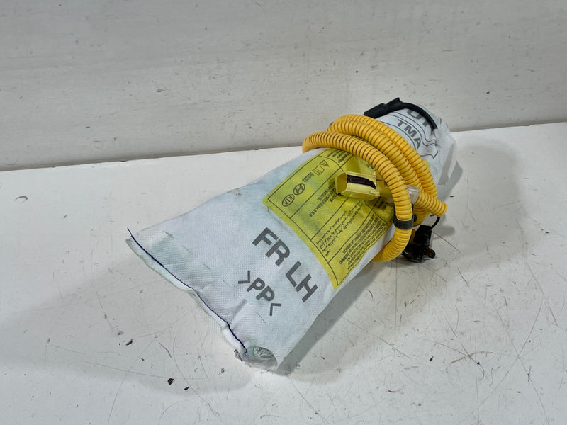 Load image into Gallery viewer, 2019-2023 HYUNDAI SANTA FE FRONT LEFT DRIVER SIDE SEAT AIRBAG AIR BAG # 102886
