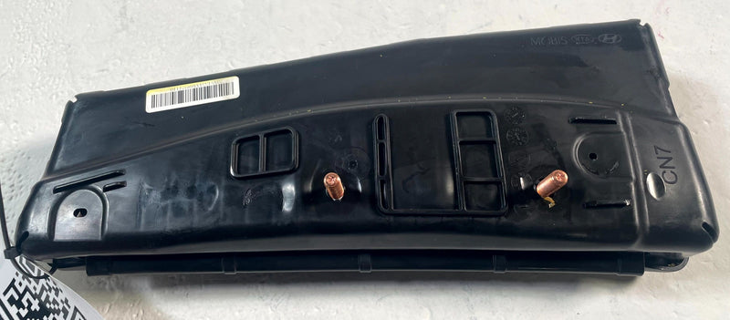 Load image into Gallery viewer, 2021 - 2026 HYUNDAI ELANTRA FRONT LEFT DRIVER SIDE SEAT AIR BAG AIRBAG # 115723