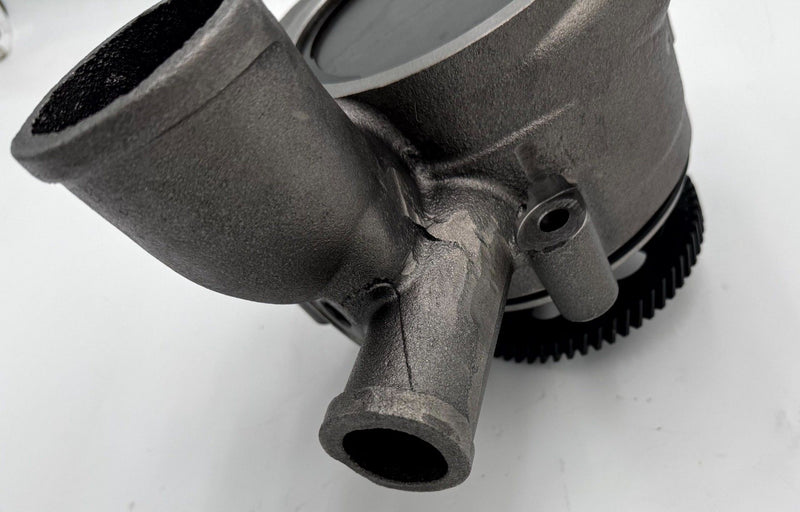 Load image into Gallery viewer, WATER PUMP FOR DETROIT DIESEL SERIES 60 50 12.7L NON-EGR ENGINE 23526039