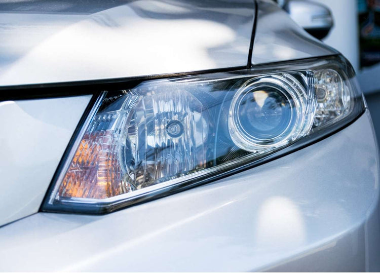 How to Tell If Your Car's Headlight Needs Replacement