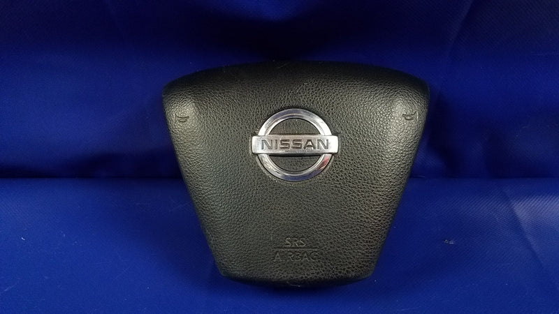 Load image into Gallery viewer, 2009 - 2014 NISSAN MURANO LEFT DRIVER SIDE STEERING WHEEL AIRBAG AIR BAG # 68569
