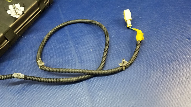 Load image into Gallery viewer, INFINITI EX35 EX37 QX50 FRONT RIGHT PASSENGER SIDE SEAT AIRBAG AIR BAG # 72788
