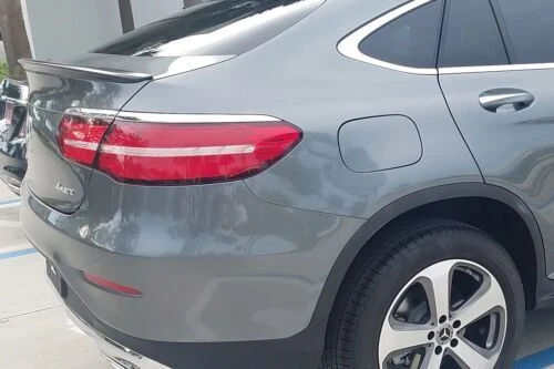 Load image into Gallery viewer, 2017-2018 Mercedes GLC Tuner Style Rear Lip Spoiler
