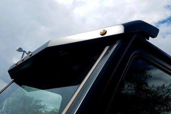 Load image into Gallery viewer, 1990-2017 Mercedes G-Class 4x4 Square Style Roof Light Bar Spoiler
