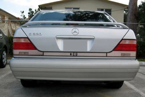 Load image into Gallery viewer, 1992-1998 Mercedes S-Class Sedan L-Style Rear Wing Spoiler
