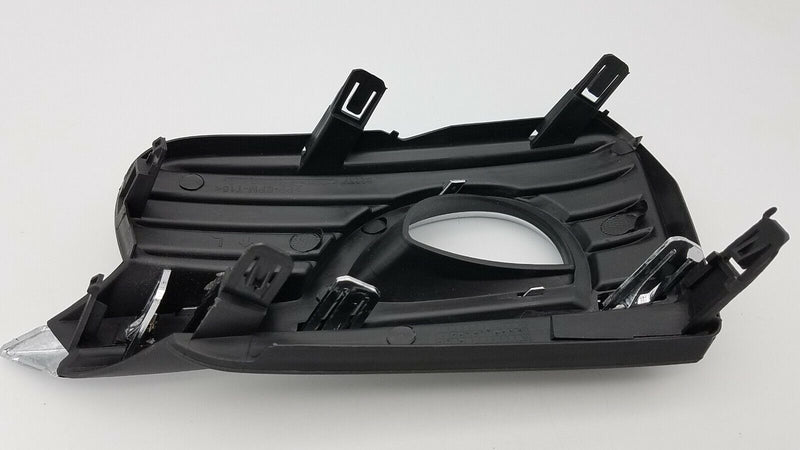 Load image into Gallery viewer, ⭐ FOR 2014-2017 INFINITI Q50 LEFT SIDE BUMPER FOG LIGHT LAMP COVER BEZEL CHROME⭐
