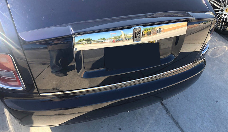 Load image into Gallery viewer, Rear Trunk Lip Spoiler Luxe-GT Style For Rolls Royce Phantom Saloon 2004-2017
