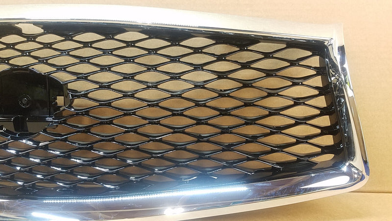 Load image into Gallery viewer, ⭐⭐ FOR 2014 - 2017 INFINITI Q50 FRONT BUMPER UPPER GRILLE W/O EMBLEM CHROME ⭐⭐
