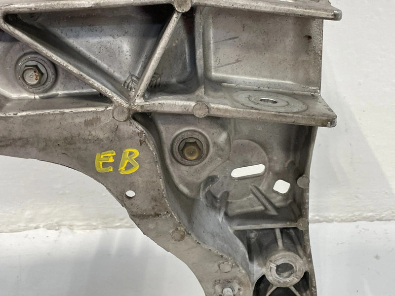 Load image into Gallery viewer, INFINITI FX37 FX50 RWD FRONT ENGINE SUBFRAME CROSSMEMBER CRADLE 2011-2013 #97311
