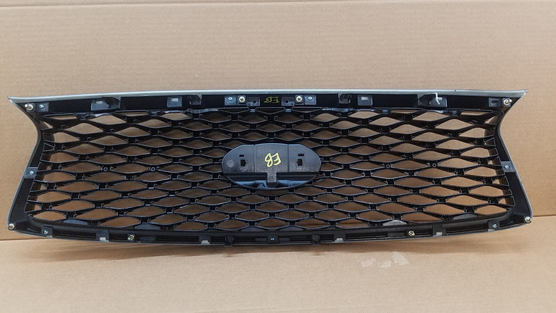 Load image into Gallery viewer, FOR 2018 - 2022 INFINITI Q50 FRONT BUMPER UPPER GRILLE W/O EMBLEM BLACK
