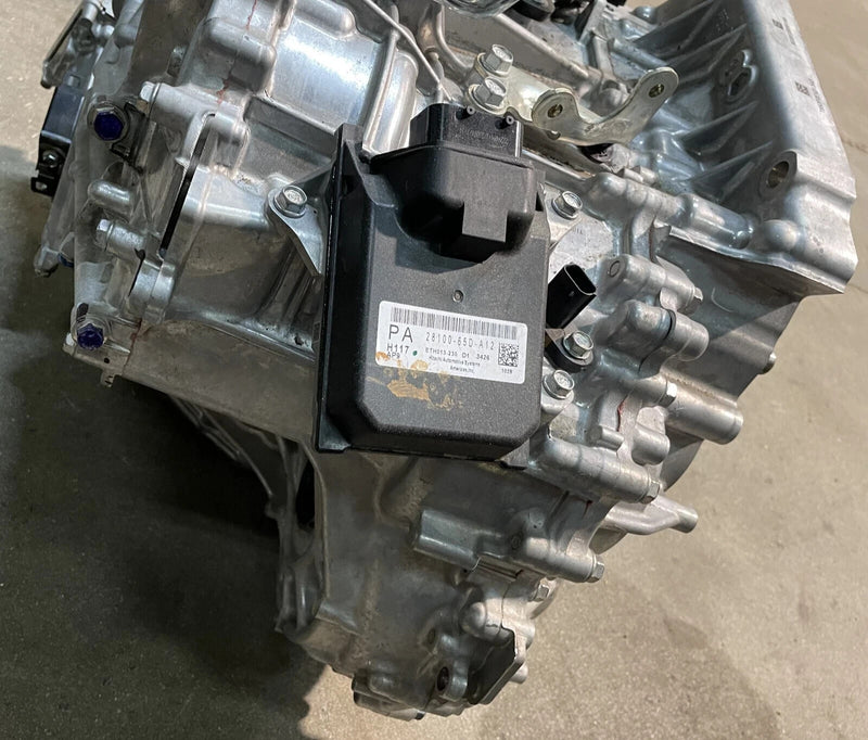 Load image into Gallery viewer, HONDA CIVIC FWD AUTO TRANSMISSION ASSEMBLY 8K MILES 2.0L 2022-2024 # NB1-TRS343
