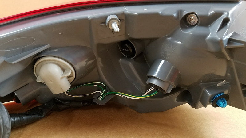 Load image into Gallery viewer, ⭐⭐ FOR 2014-2017 INFINITI Q50 REAR RIGHT PASSENGER SIDE OUTER TAIL LIGHT LAMP ⭐⭐
