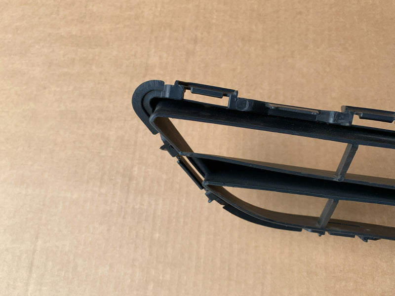 Load image into Gallery viewer, ⭐⭐ FOR 2013 - 2015 INFINITI JX35 QX60 FRONT BUMPER LOWER GRILLE ⭐⭐

