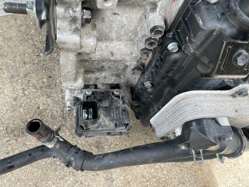 Load image into Gallery viewer, HYUNDAI SANTA FE AWD AUTO TRANSMISSION ASSY 21-23 52K MILES 2.5L # NB1-TRU464

