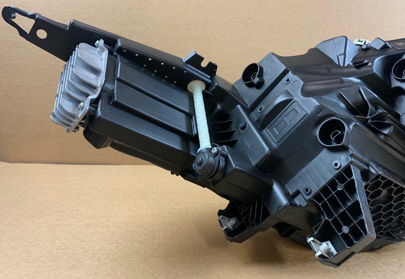 Load image into Gallery viewer, ⭐⭐FOR 19-22 INFINITI QX50 LEFT DRIVER SIDE HEADLIGHT HEADLAMP LED W/O ADAPTIVE⭐⭐
