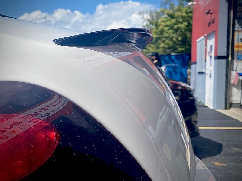 Load image into Gallery viewer, Medium Rear Lip Spoiler Sport Line Style For Bentley Continental 2005-2011
