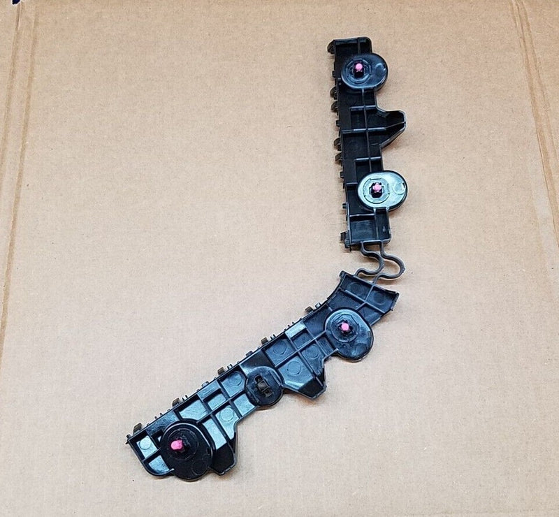 Load image into Gallery viewer, ⭐⭐ FOR 2019 - 2020 NISSAN ALTIMA REAR LEFT DRIVER SIDE BUMPER COVER BRACKET ⭐⭐
