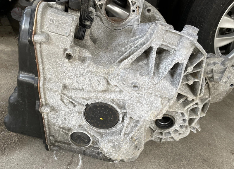 Load image into Gallery viewer, INFINITI QX30 AWD AUTO TRANSMISSION ASSEMBLY 98K MILES 2.0L 2017-19 # NB1-TRU395
