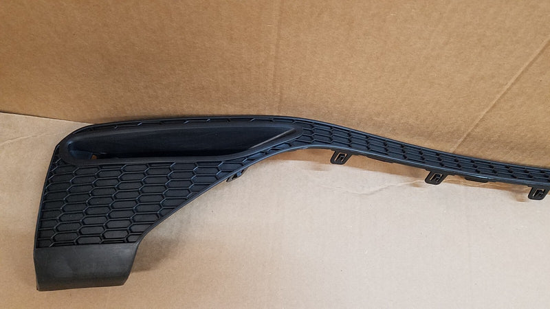 Load image into Gallery viewer, Rear Bumper Face Bar Step Pad Trim Molding Lower Cover For Nissan Altima 19 - 20
