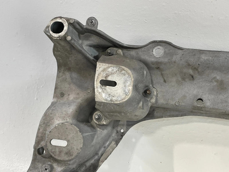 Load image into Gallery viewer, INFINITI FX37 FX50 RWD FRONT ENGINE SUBFRAME CROSSMEMBER CRADLE 2011-2013 #97311
